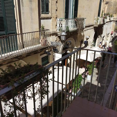 Dimora "I Santi Patroni" Aparthotel Lecce Kültér fotó