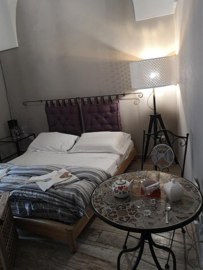 Dimora "I Santi Patroni" Aparthotel Lecce Kültér fotó