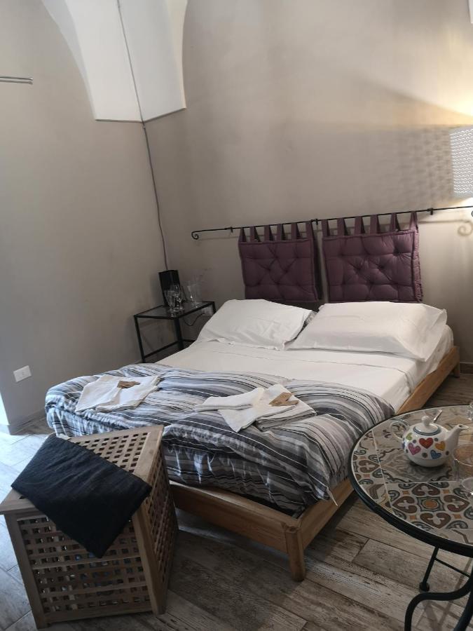 Dimora "I Santi Patroni" Aparthotel Lecce Kültér fotó