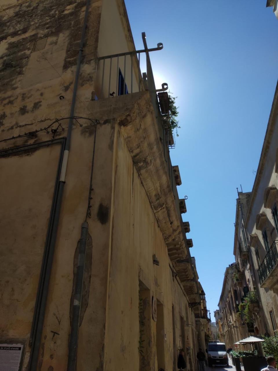 Dimora "I Santi Patroni" Aparthotel Lecce Kültér fotó